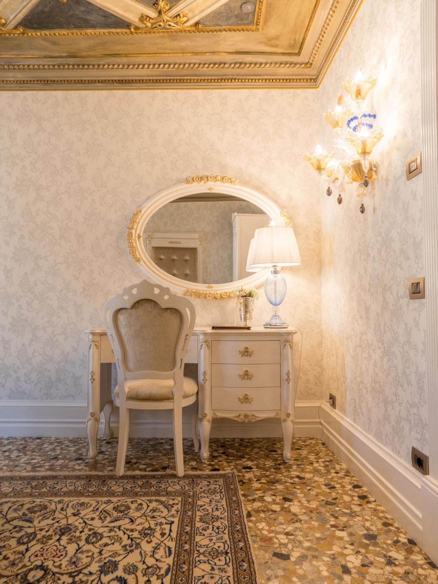 Ego' Boutique Hotel - The Silk Road Venice Exterior photo