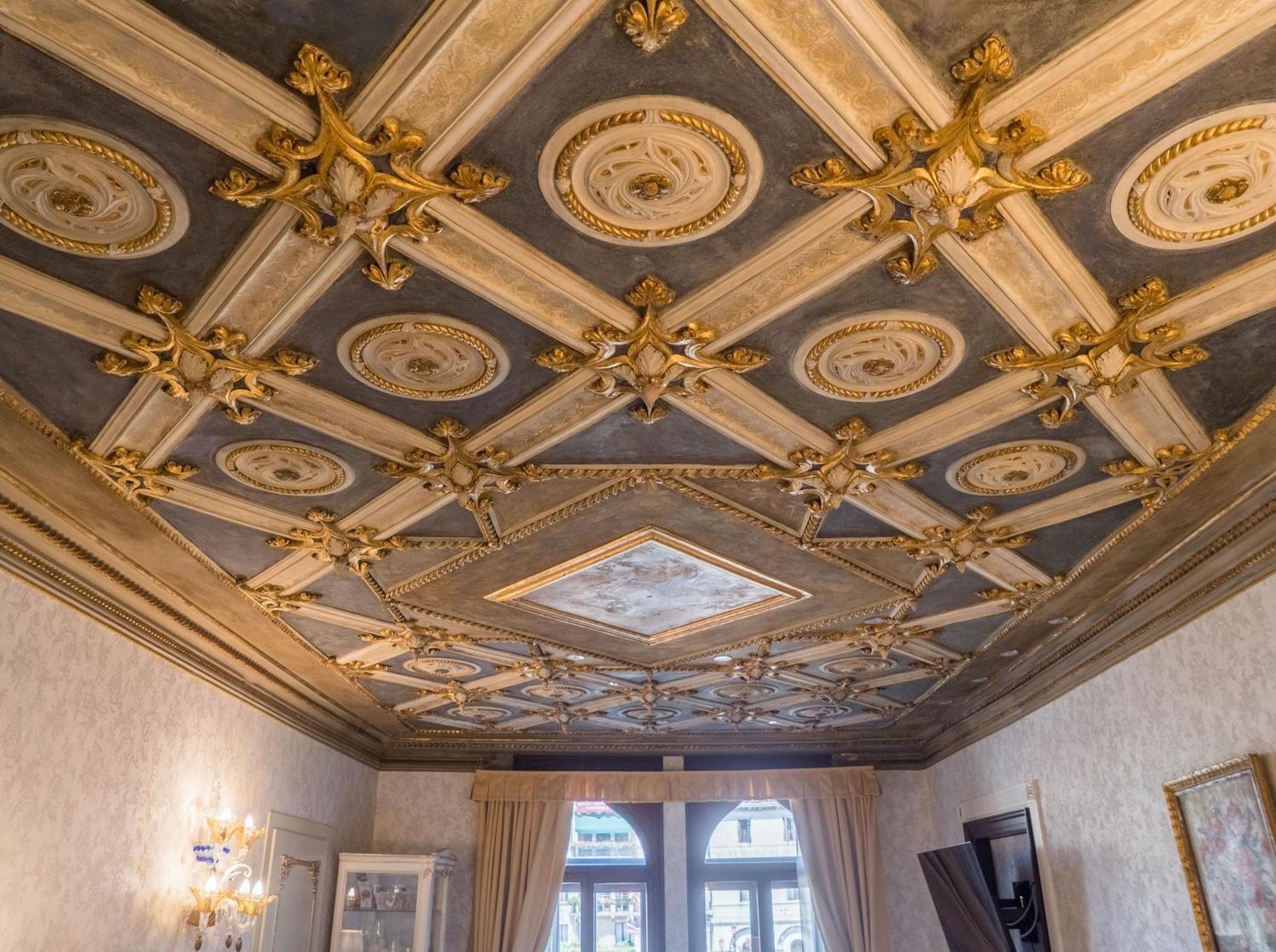 Ego' Boutique Hotel - The Silk Road Venice Exterior photo